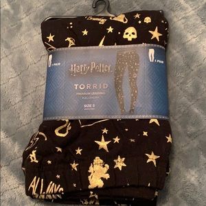 NWT-Harry Potter Torrid Leggings-3